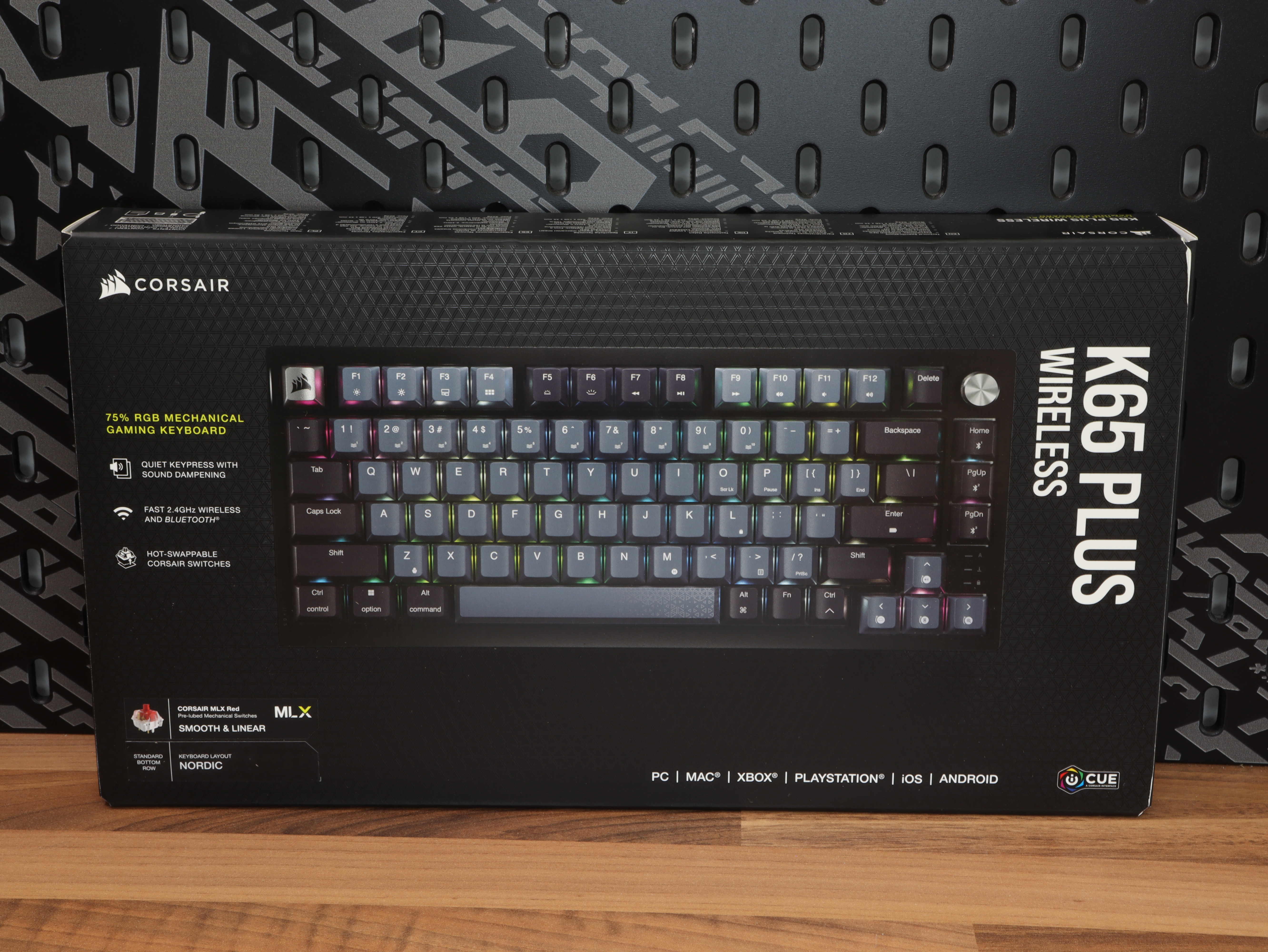 Tastatur Kabellos K65 75 % Layout Plus-Tastatur Kompaktschalter Rot Kompakt MLX Corsair Gaming mechanisch.JPG